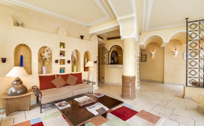 Фото отеля VILLA ROYALE MONTSOURIS 