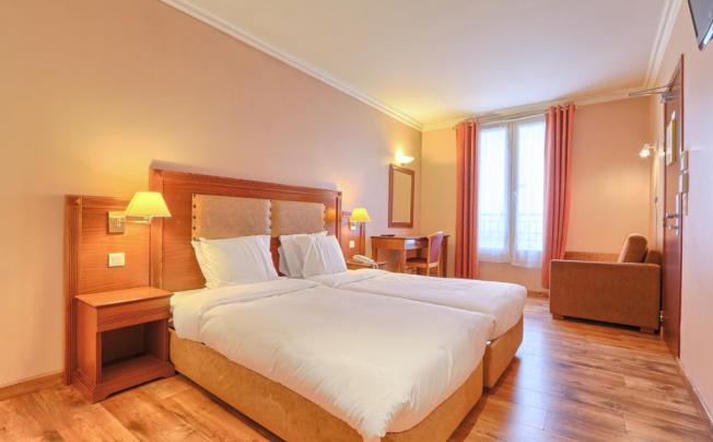Фото отеля 121 PARIS HOTEL 