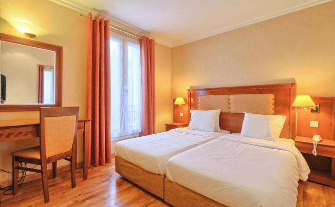Фото отеля 121 PARIS HOTEL 
