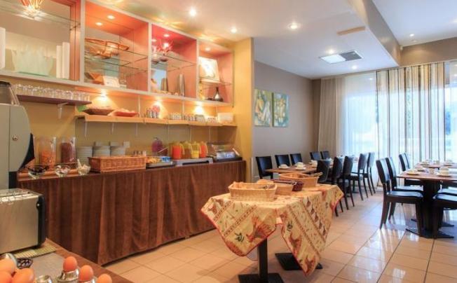 Фото отеля BEST WESTERN RIVIERA