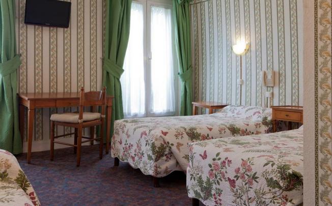 Фото отеля GRAND HOTEL DE PARIS 