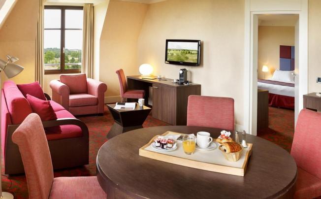 Фото отеля RADISSON BLU DISNEYLAND PARIS 