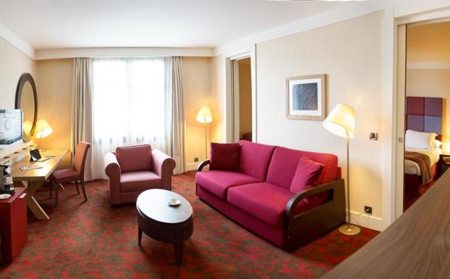 Фото отеля RADISSON BLU DISNEYLAND PARIS 