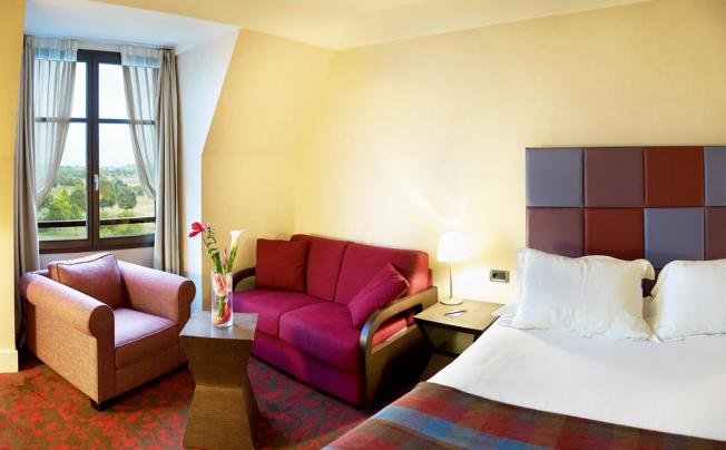 Фото отеля RADISSON BLU DISNEYLAND PARIS 