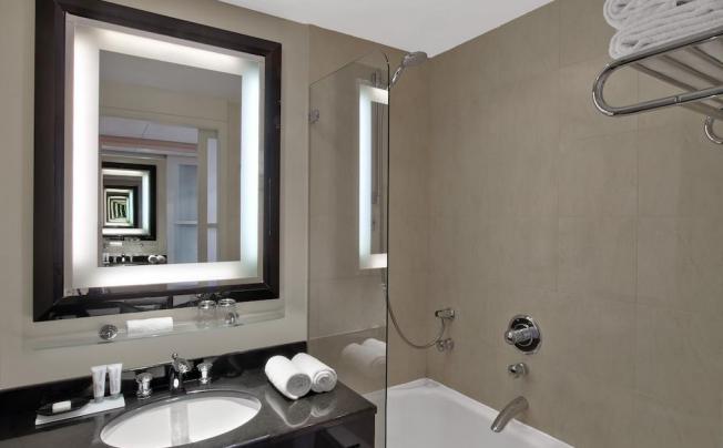 Фото отеля LE MERIDIEN ETOILE 