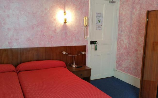 Фото отеля LUXIA HOTEL 