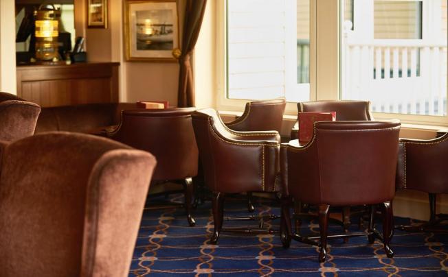 Фото отеля NEWPORT BAY CLUB 