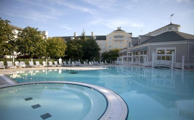 Фото отеля NEWPORT BAY CLUB 