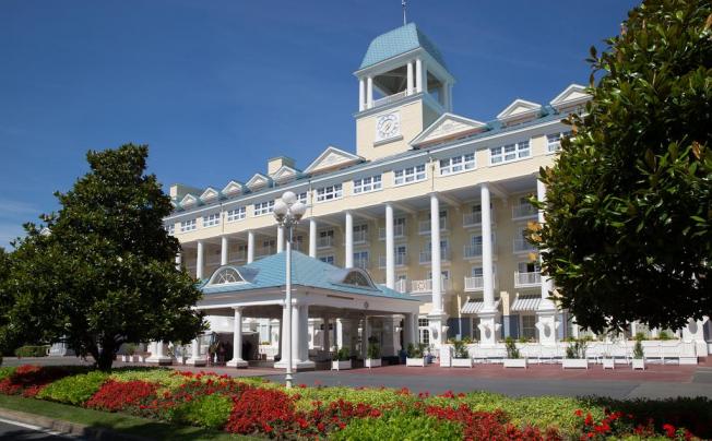 Фото отеля NEWPORT BAY CLUB 