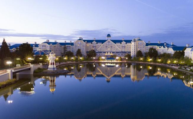 Фото отеля NEWPORT BAY CLUB 