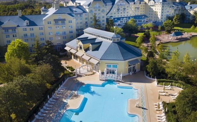 Фото отеля NEWPORT BAY CLUB 