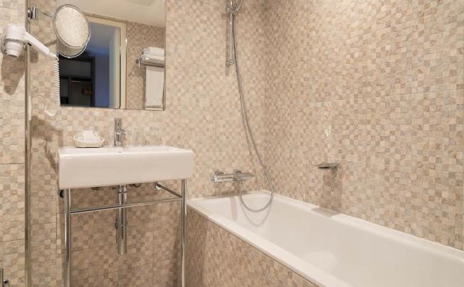 Фото отеля ASTON HOTEL 