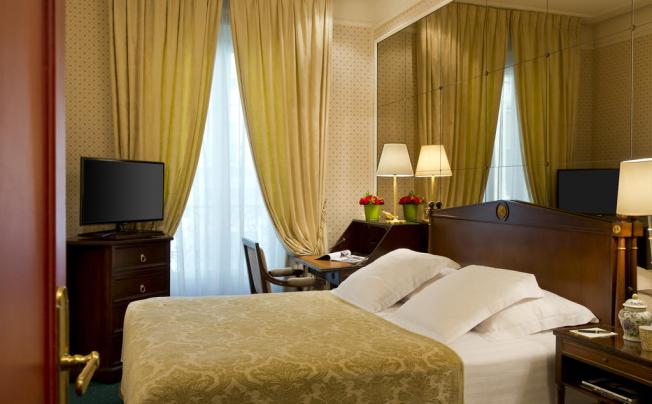 Фото отеля WESTMINSTER HOTEL 