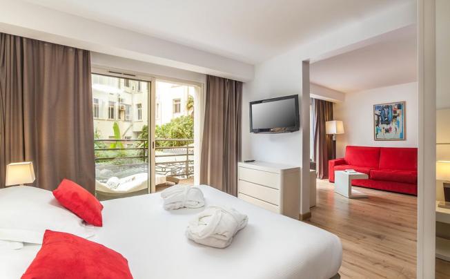 Фото отеля Hotel & Spa Montaigne