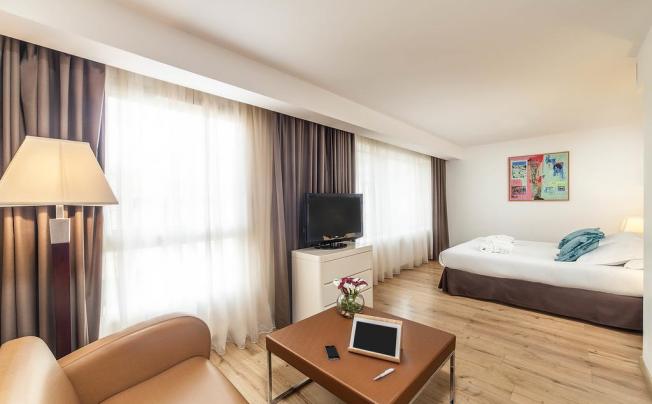 Фото отеля HOTEL & SPA MONTAIGNE