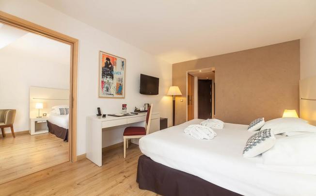 Фото отеля HOTEL & SPA MONTAIGNE
