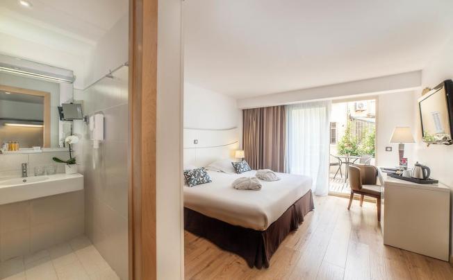 Фото отеля HOTEL & SPA MONTAIGNE
