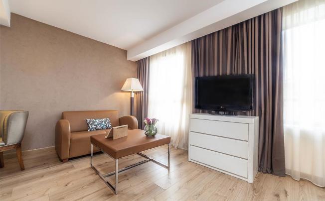 Фото отеля HOTEL & SPA MONTAIGNE