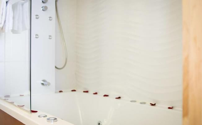 Фото отеля HOTEL & SPA MONTAIGNE