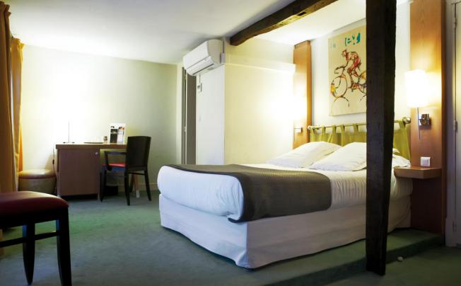 Фото отеля NEW HOTEL OPERA 