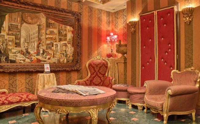 Фото отеля VILLA ROYALE 