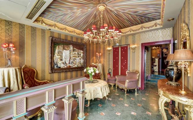 Фото отеля VILLA ROYALE 