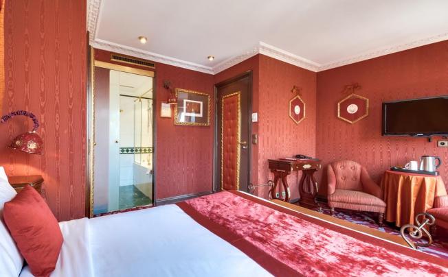 Фото отеля VILLA ROYALE 