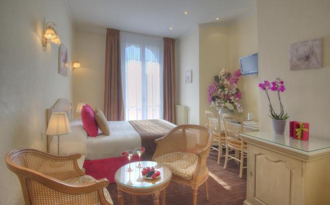 Фото отеля LE VENDOME HOTEL