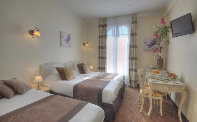 Фото отеля LE VENDOME HOTEL