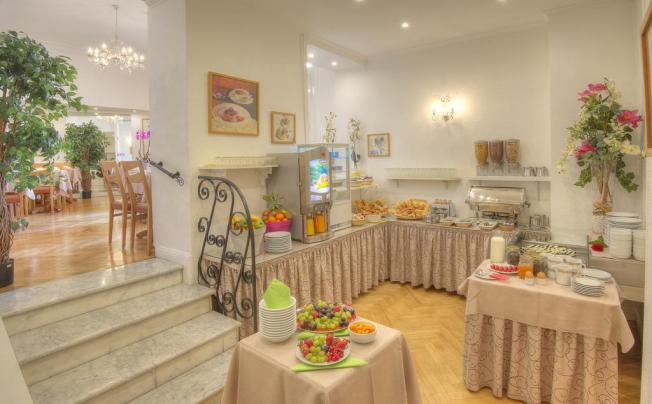 Фото отеля LE VENDOME HOTEL