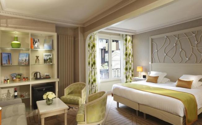 Фото отеля ROCHESTER CHAMPS ELYSEES 