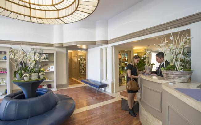 Фото отеля CRISTAL HOTEL