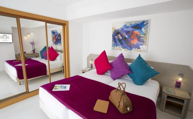 Фото отеля CRISTAL HOTEL