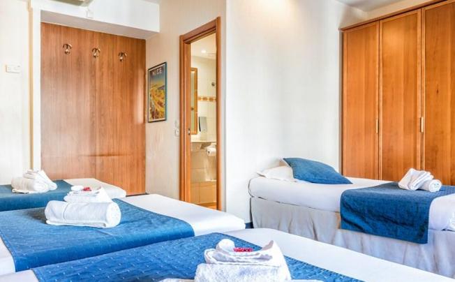 Фото отеля HOTEL UNIVERS