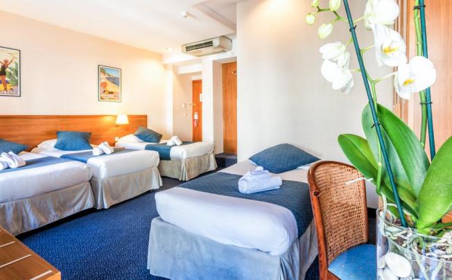 Фото отеля HOTEL UNIVERS
