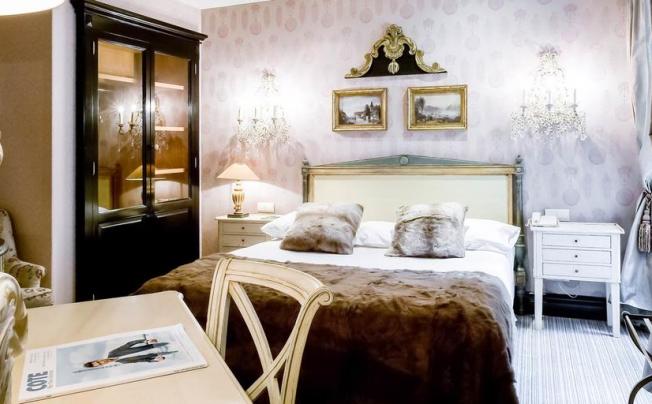 Фото отеля CHATEAUBRIAND 