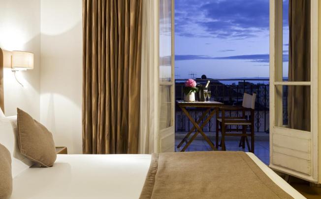 Фото отеля QUALITY SUITES NICE LA MALMAISON