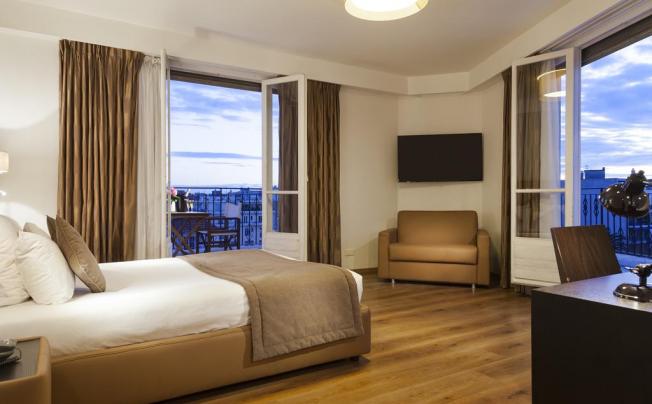 Фото отеля QUALITY SUITES NICE LA MALMAISON