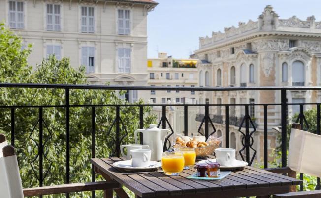 Фото отеля QUALITY SUITES NICE LA MALMAISON