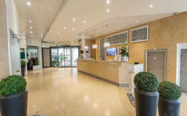 Фото отеля HOTEL APOGIA NICE