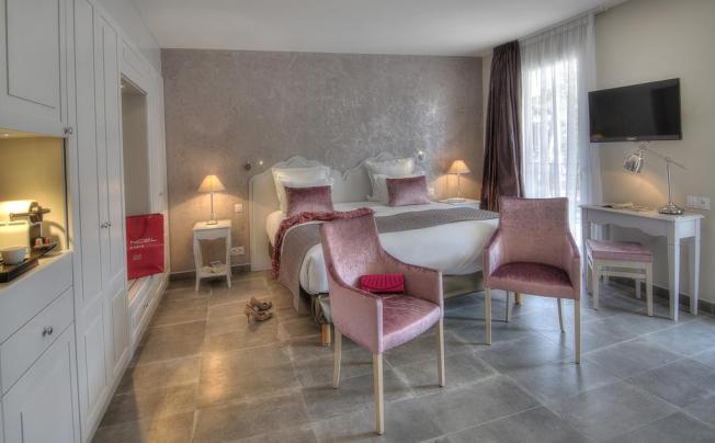 Фото отеля LA BASTIDE DE LOLIVERAIE