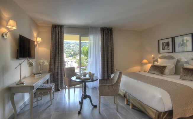 Фото отеля LA BASTIDE DE LOLIVERAIE