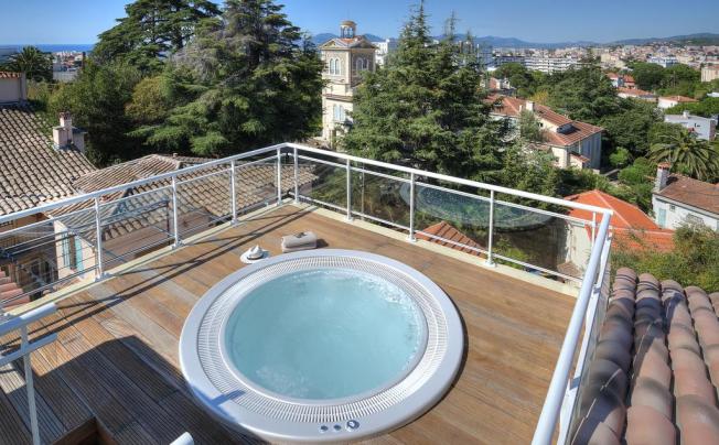 Фото отеля LA BASTIDE DE LOLIVERAIE