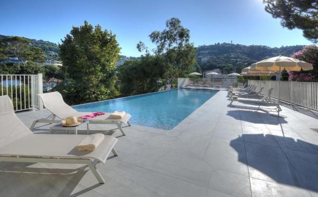 Фото отеля LA BASTIDE DE LOLIVERAIE