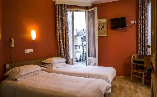 Фото отеля HOTEL DES 3 NATIONS 
