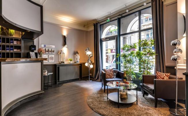 Фото отеля BEST WESTERN PARIS GARE ST LAZARE 