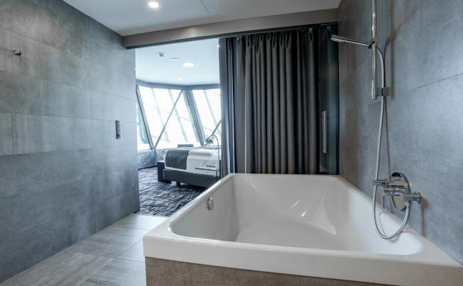 Фото отеля Dancing House Hotel