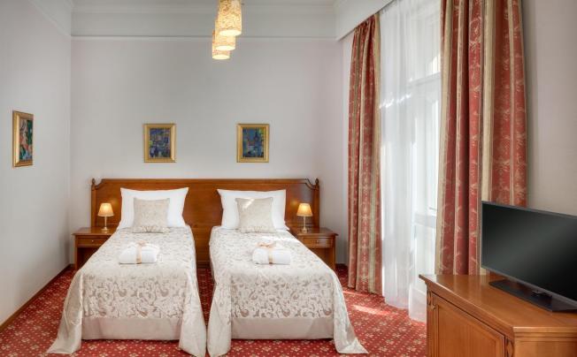 Фото отеля Seven Days Boutique Hotel