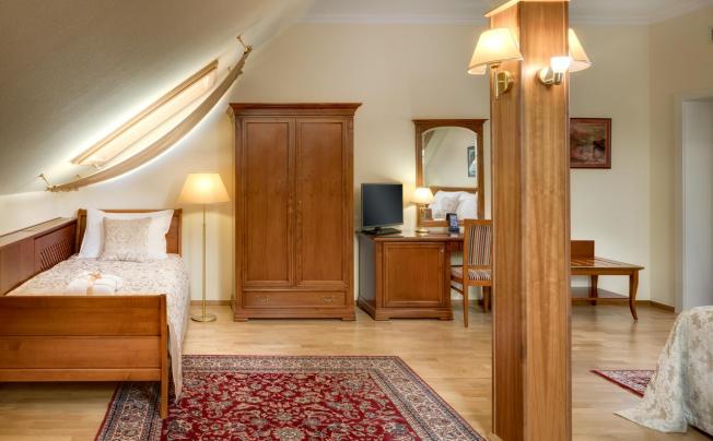 Фото отеля Seven Days Boutique Hotel