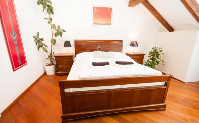 Фото отеля Luxury Loft Apartments